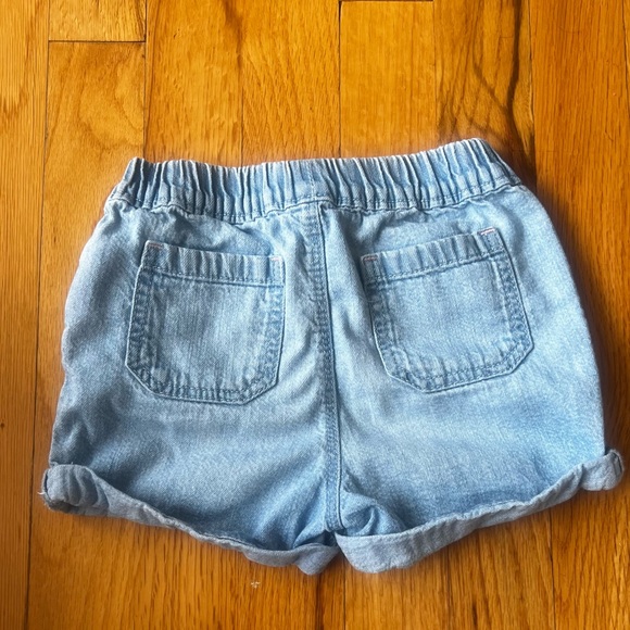 Toddler girl Gap denim pull on short - Picture 3 of 3